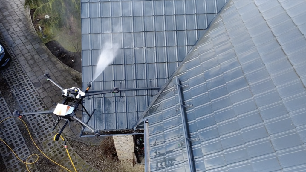 czyszczenie dronem